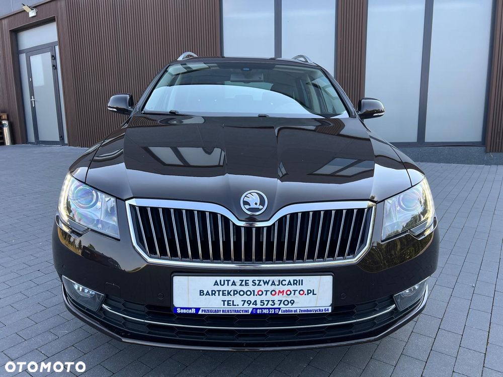 Skoda Superb 2.0 TDI 4x4 Elegance DSG - 8