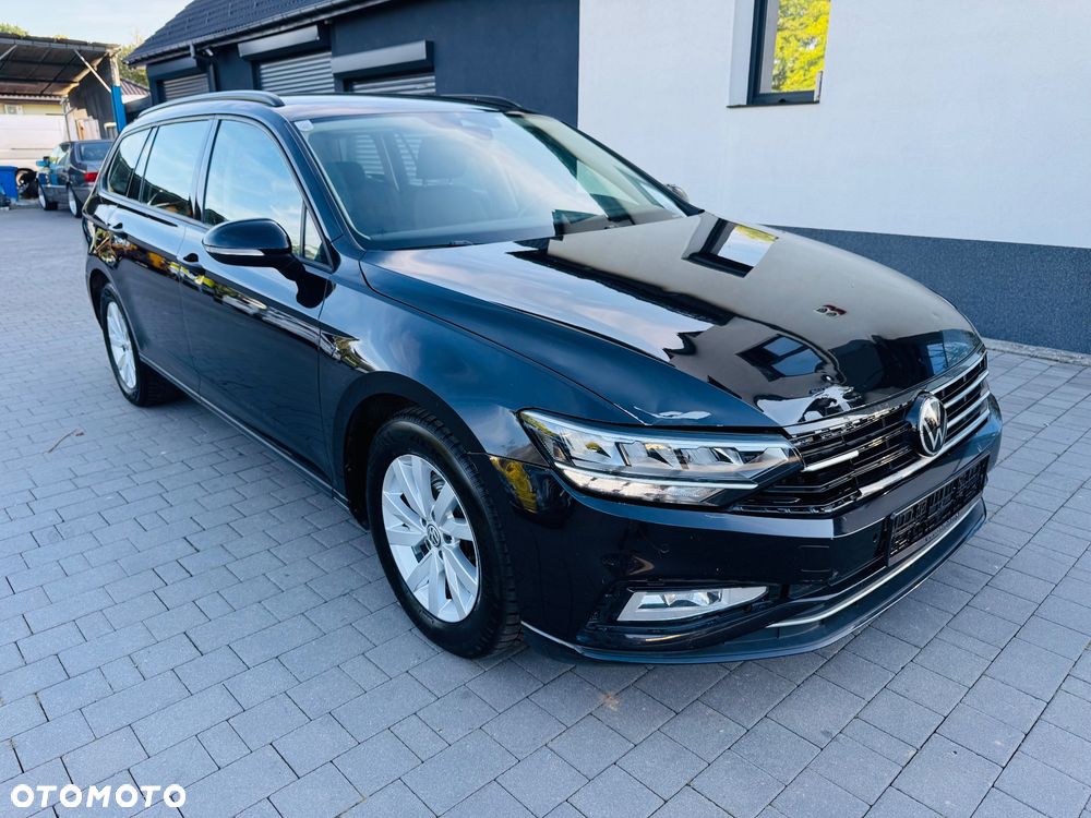 Volkswagen Passat Variant 2.0 TDI SCR DSG Elegance - 2