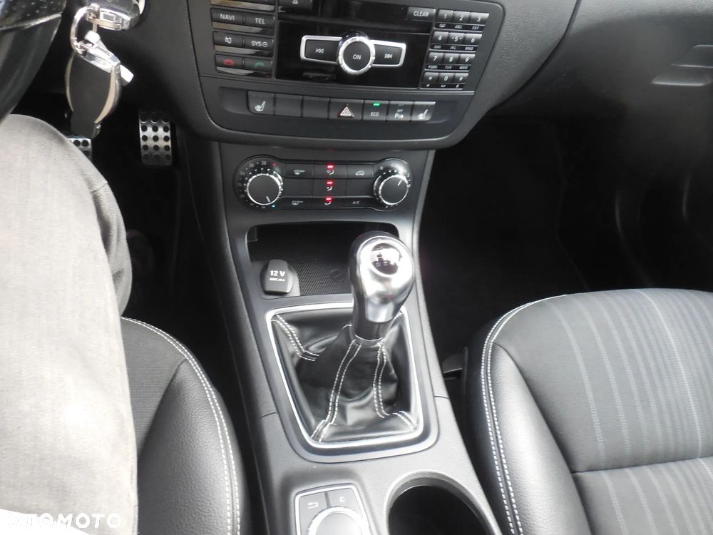 Mercedes-Benz Klasa B 180 BlueEFFICIENCY Edition - 22
