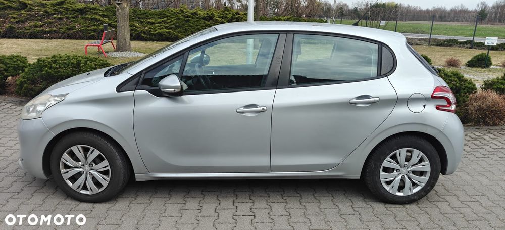Peugeot 208 1.4 HDi Active - 2