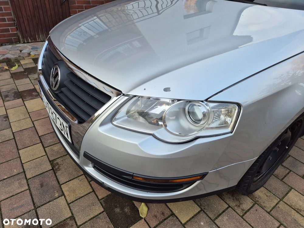 Volkswagen Passat 2.0 FSI Comfortline - 18