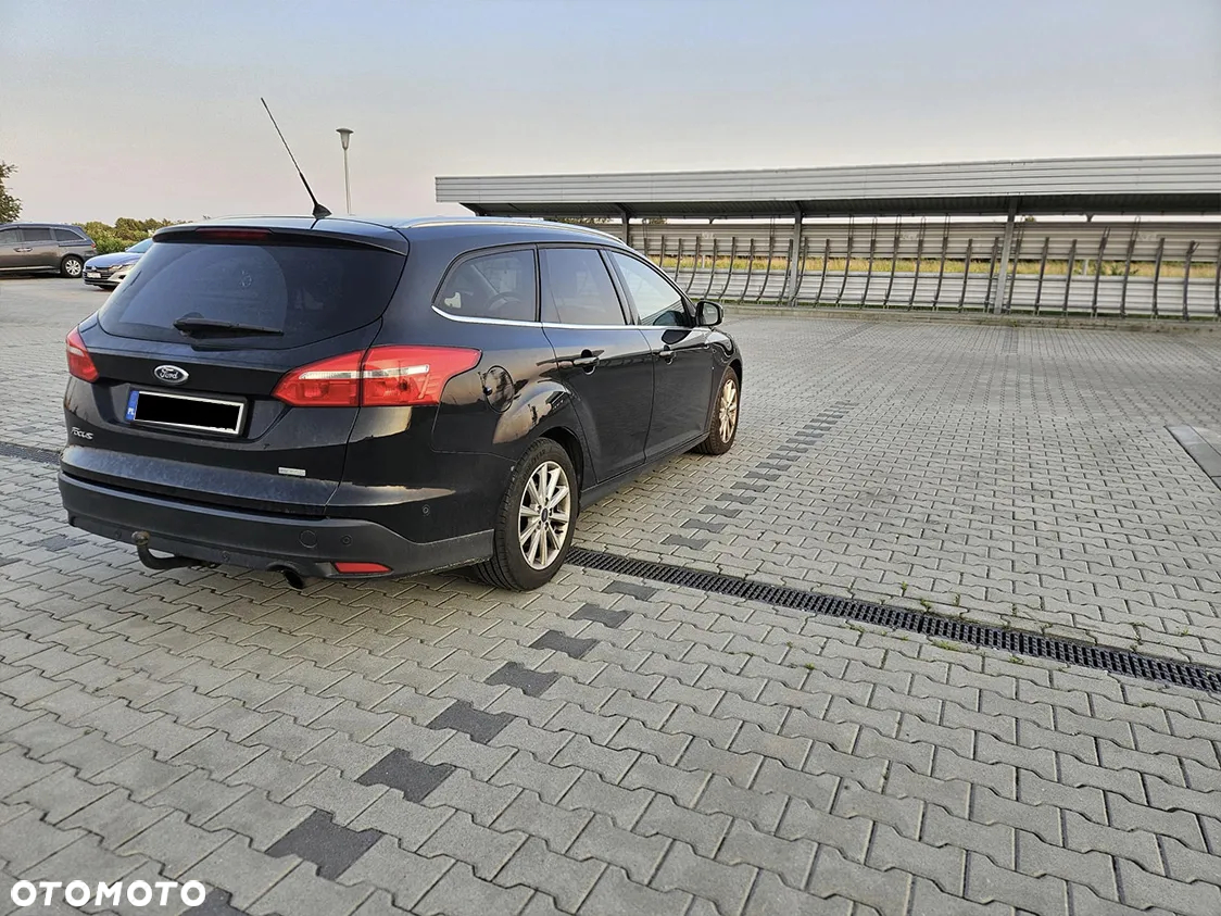 Ford Focus 1.5 EcoBoost Start-Stopp-System TITANIUM - 2