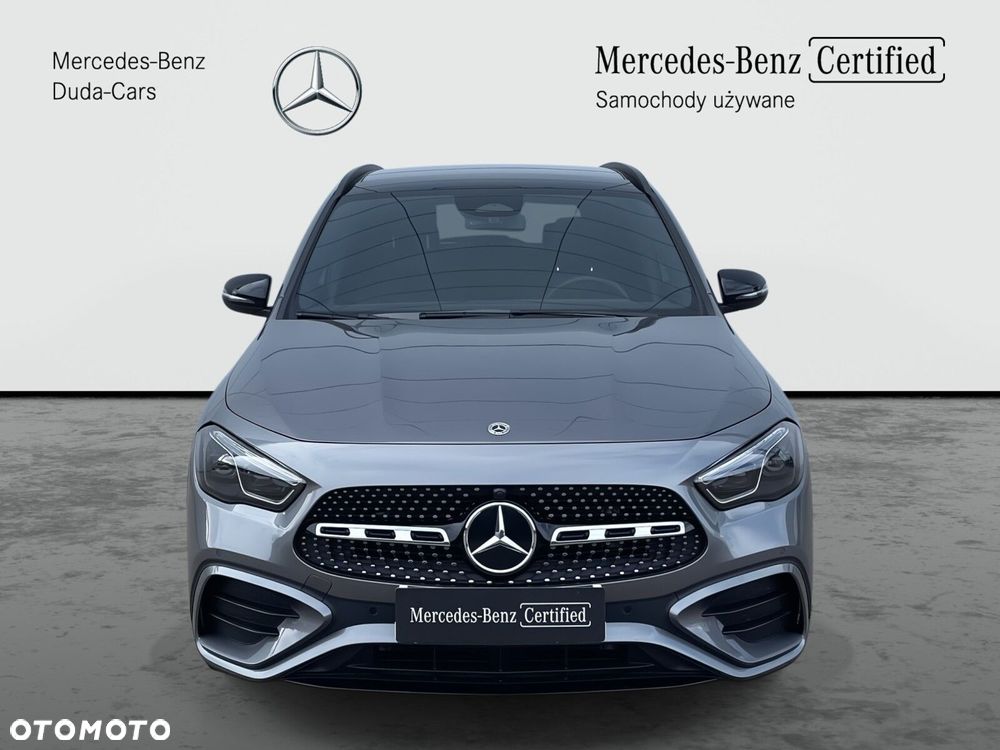 Mercedes-Benz GLA - 2