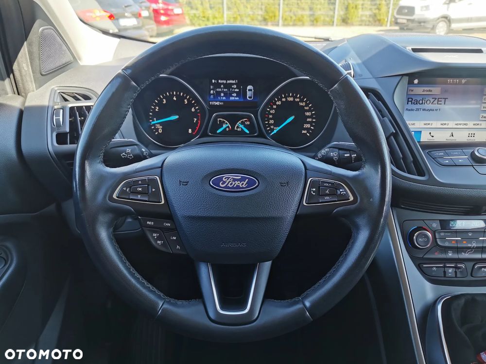 Ford Kuga 1.5 EcoBoost 2x4 Titanium - 8