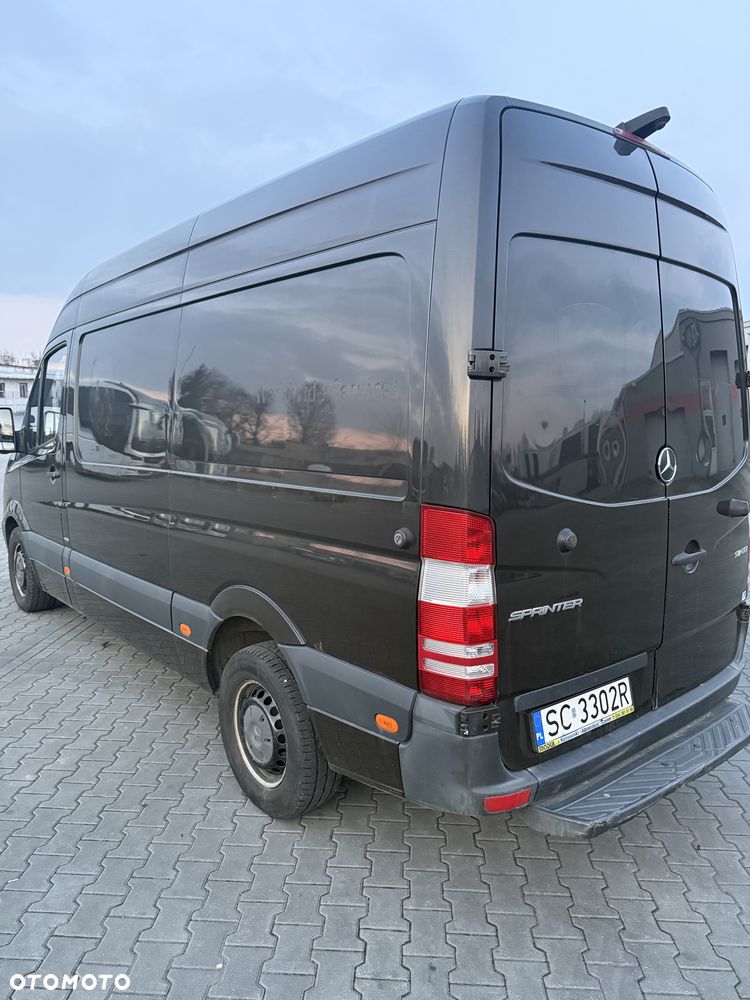 Mercedes-Benz Sprinter - 12