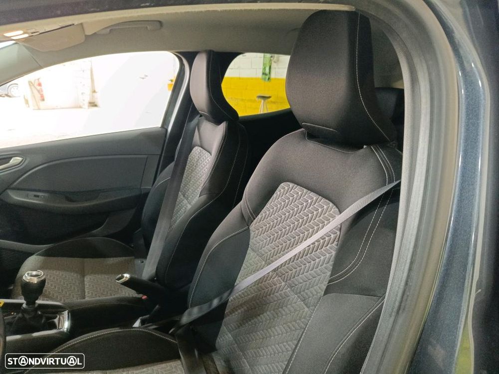 Renault Clio 1.5 Blue dCi Limited - 5