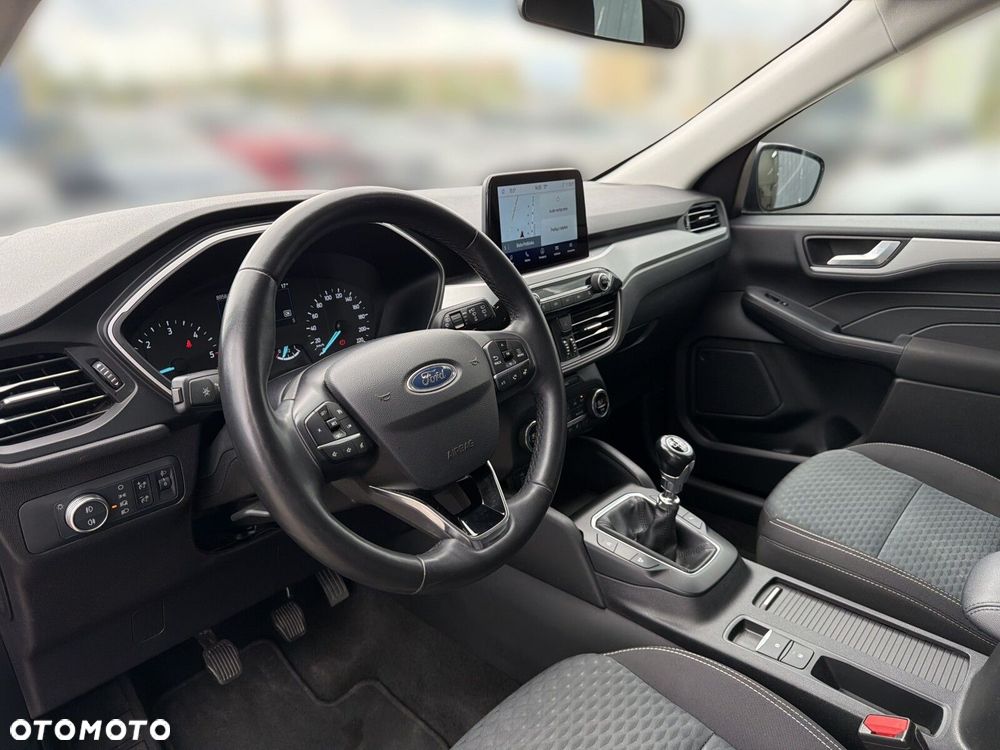 Ford Kuga - 11