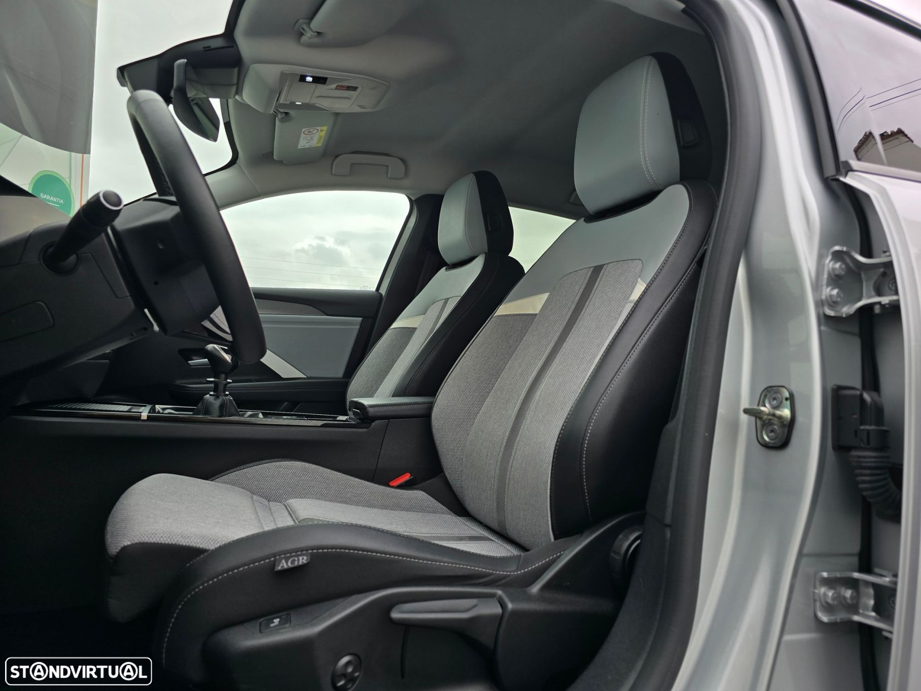 Opel Astra 1.2 T Elegance - 14