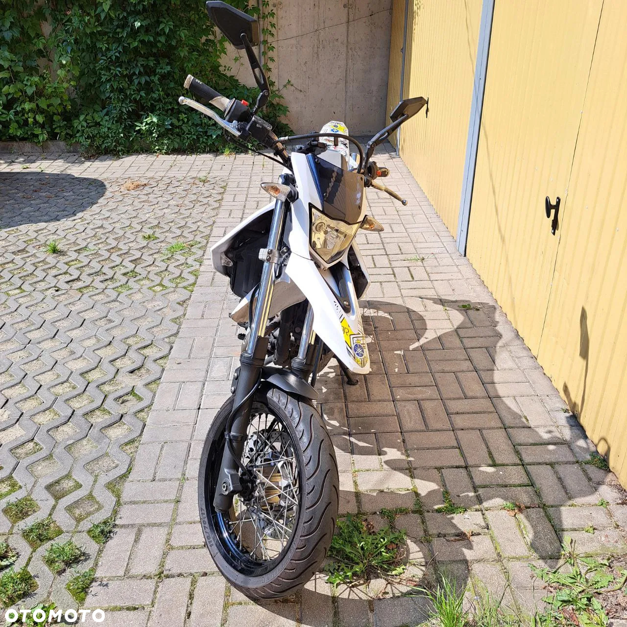 Yamaha WR - 12