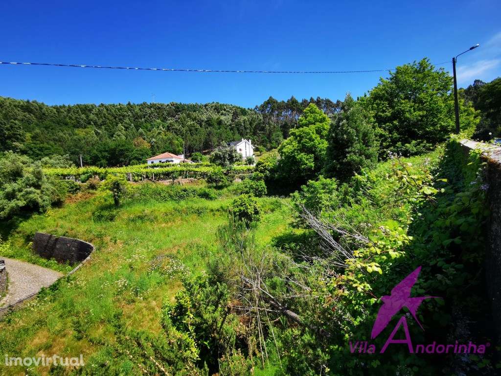 Terreno para construção com vista desafogada e óptima disposição solar - Grande imagem: 3/10
