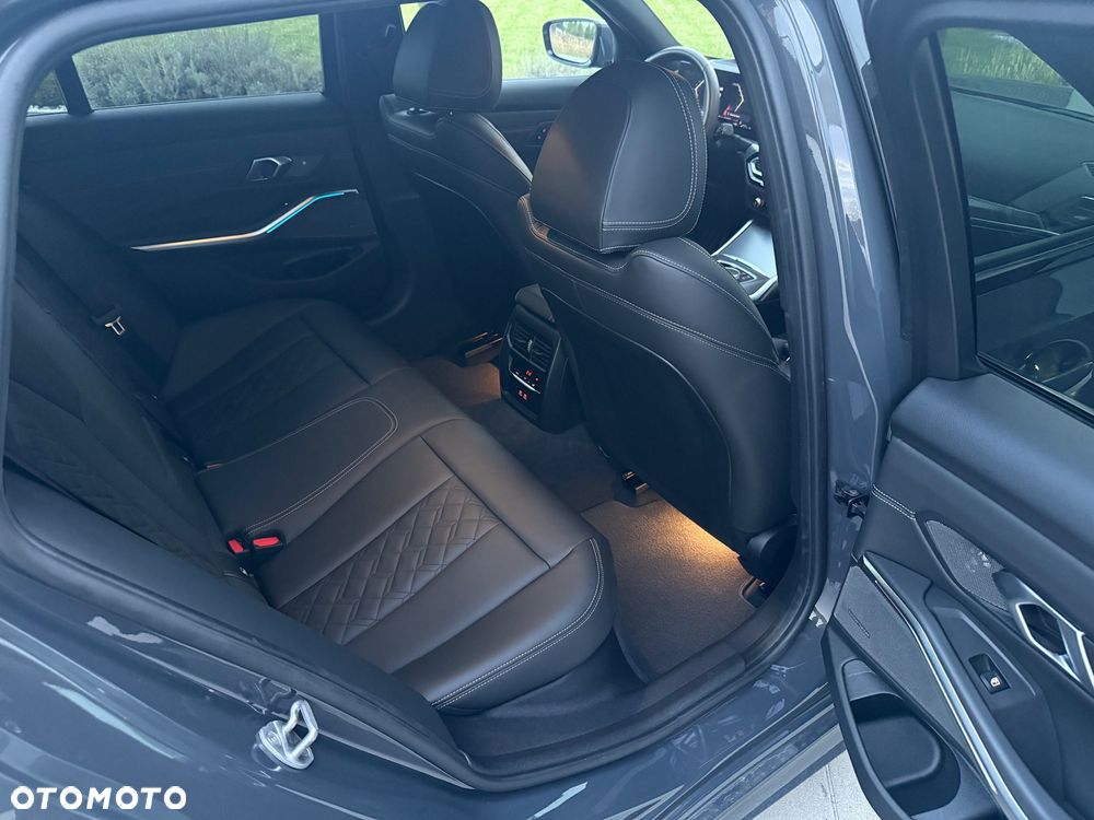 BMW Seria 3 320d Touring xDrive M Sport - 19