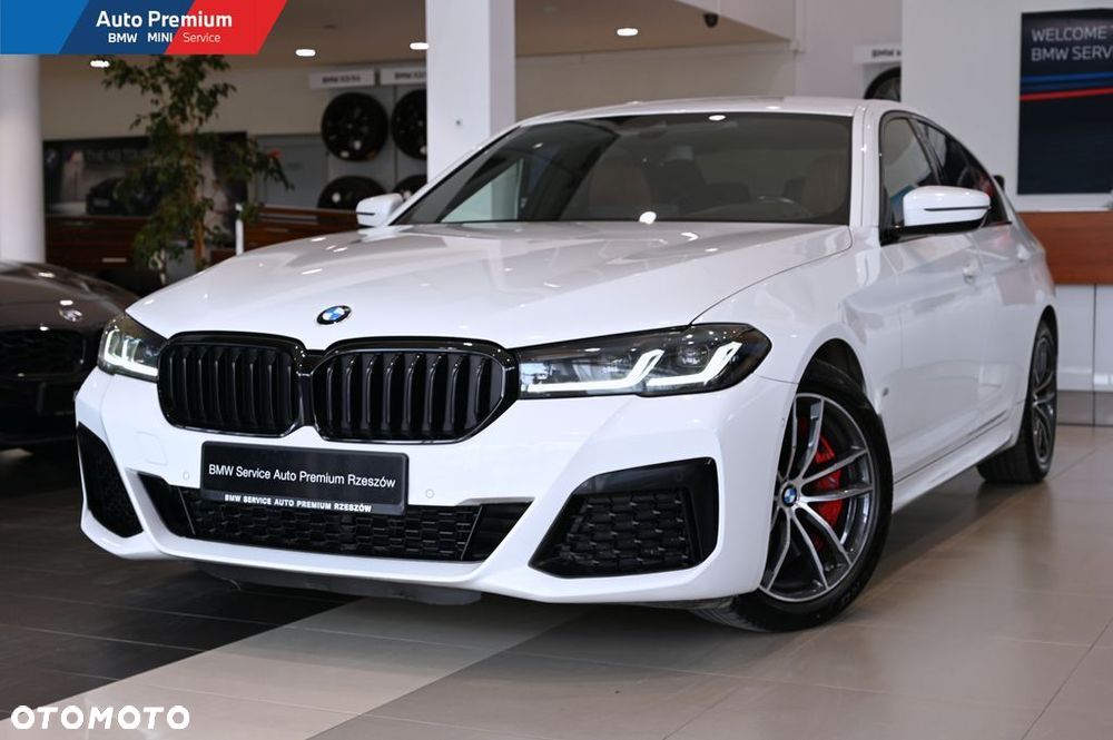 BMW Seria 5 530d xDrive mHEV - 4