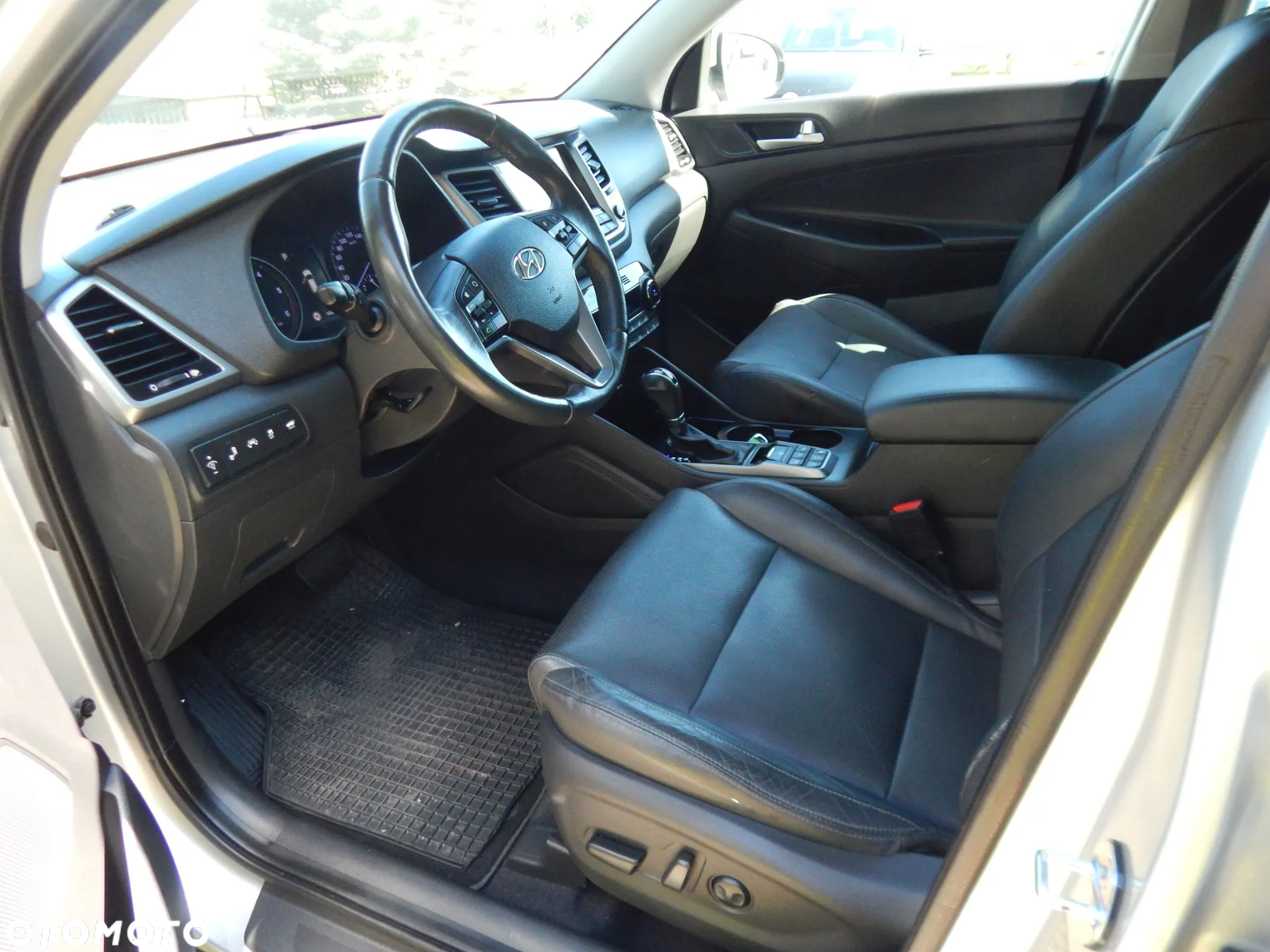 Hyundai Tucson 2.0 CRDI Premium 4WD - 16