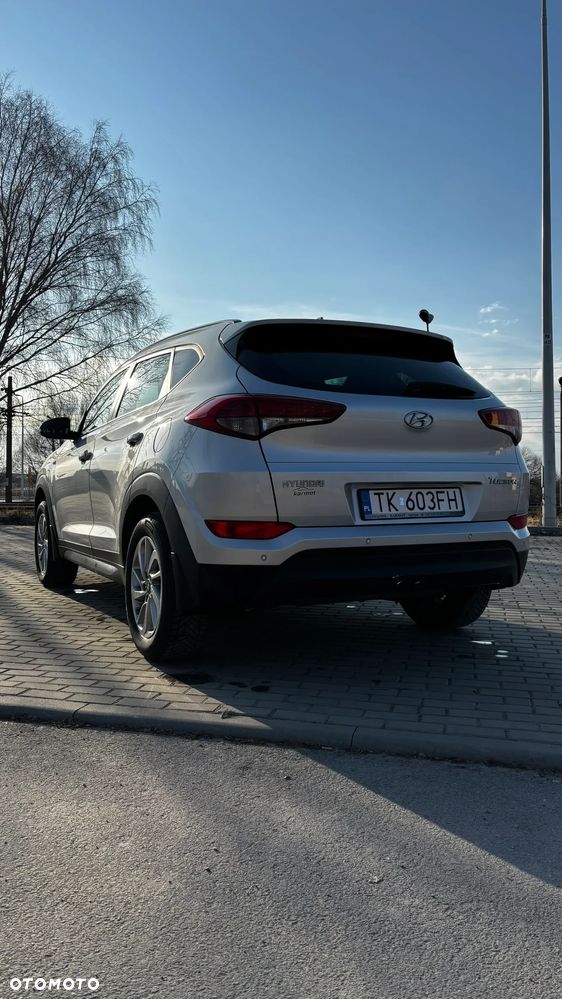 Hyundai Tucson 1.6 GDI BlueDrive Comfort 2WD - 16