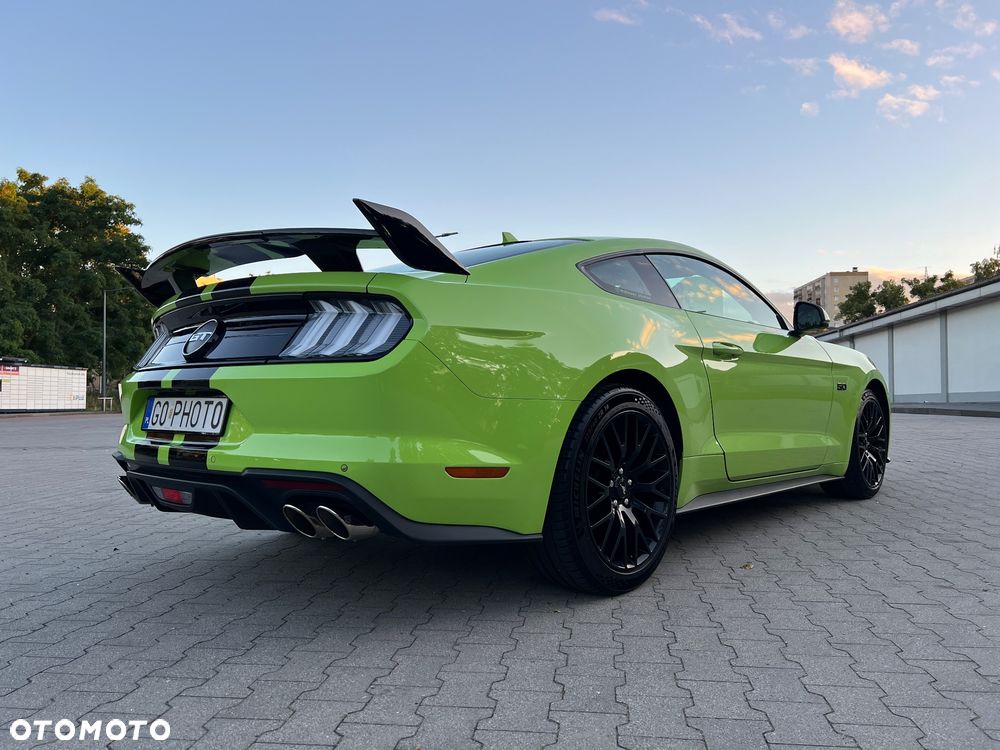 Ford Mustang 5.0 V8 GT - 6