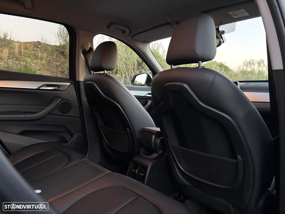 BMW X1 18 d sDrive Auto xLine - 31