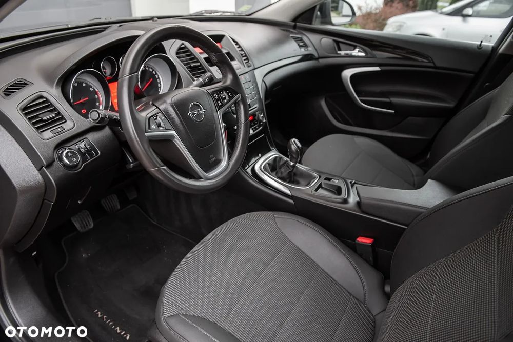Opel Insignia - 15
