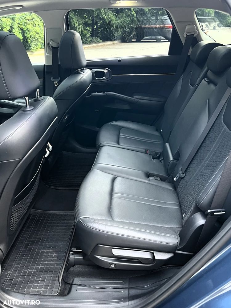 Kia Sorento - 25