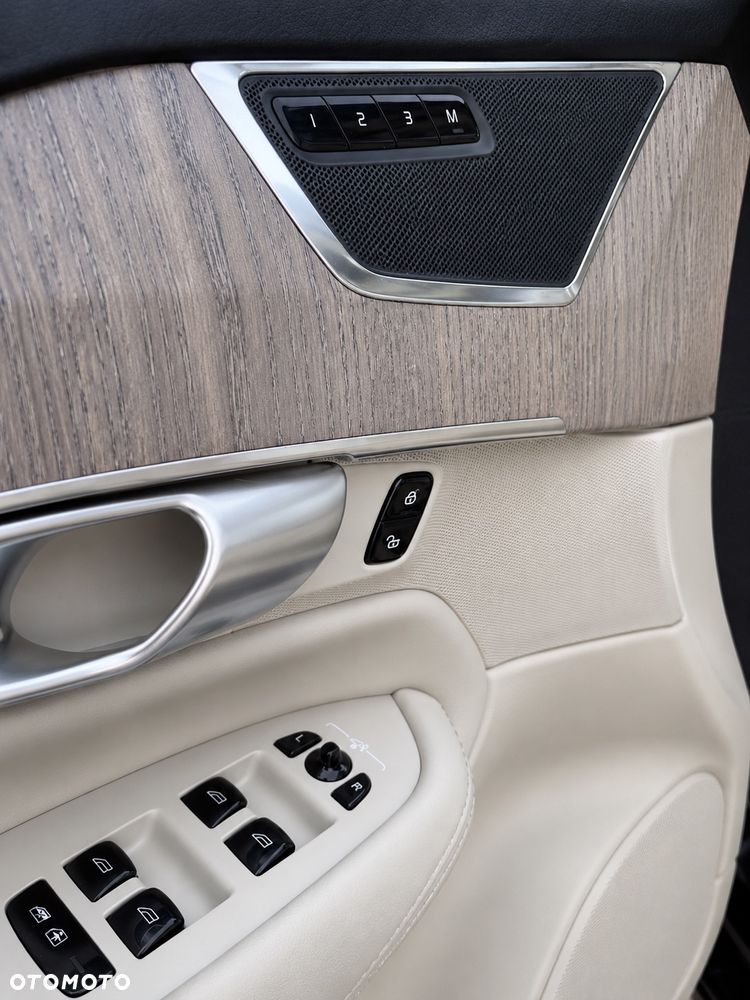 Volvo XC 90 B5 B AWD Plus Bright - 9