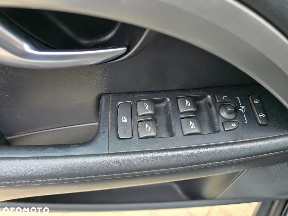 Volvo XC 70 D4 Geartronic Momentum - 17