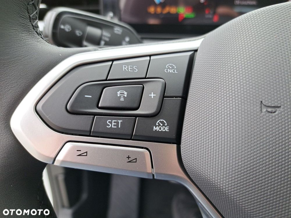 Volkswagen T-Roc - 28
