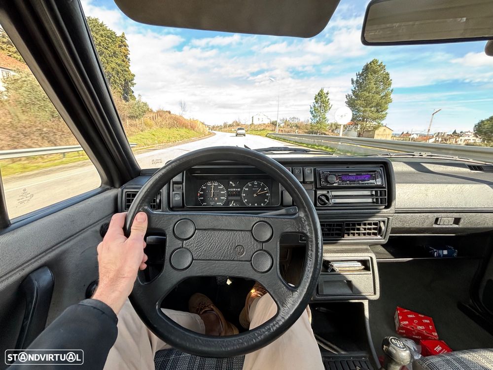 VW Golf 1.6 GTD - 10