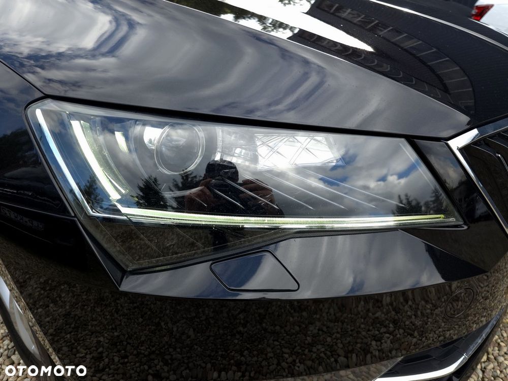 Skoda Superb 2.0 TDI Style DSG - 28