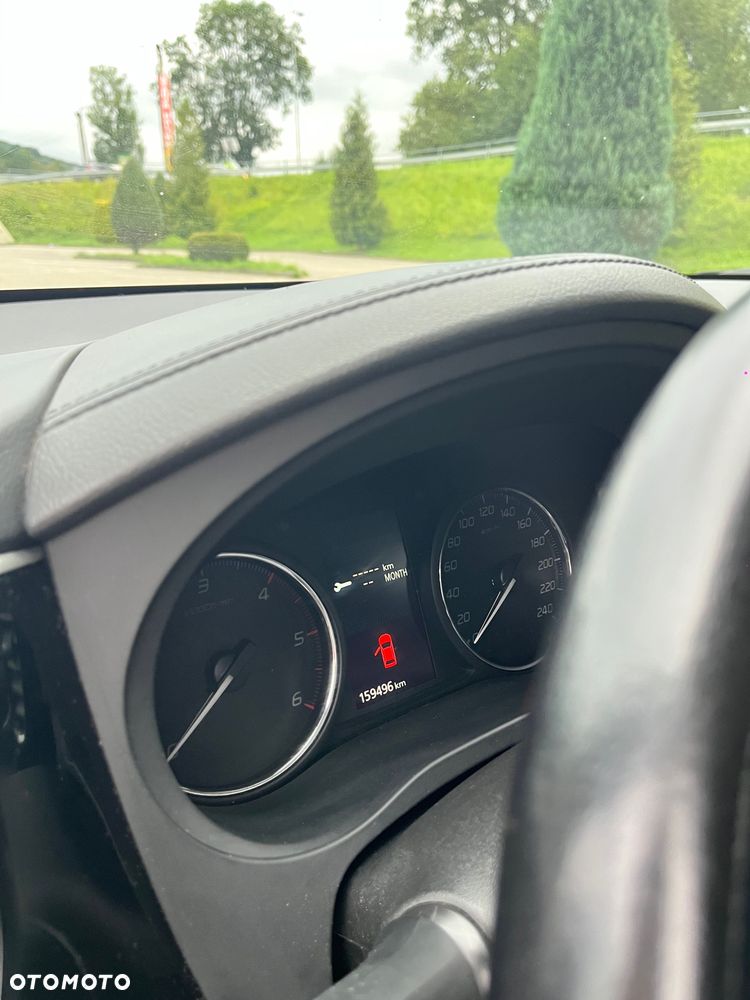 Mitsubishi Outlander - 6