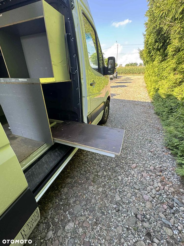 Mercedes-Benz SPRINTER - 12