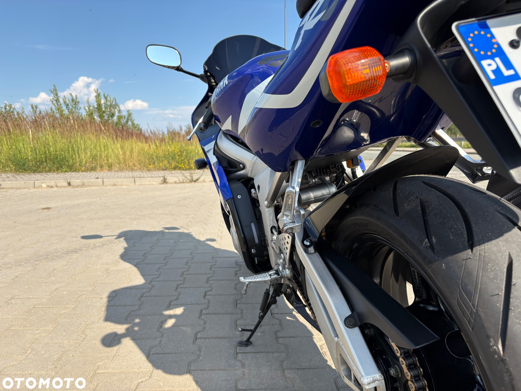 Yamaha YZF - 17