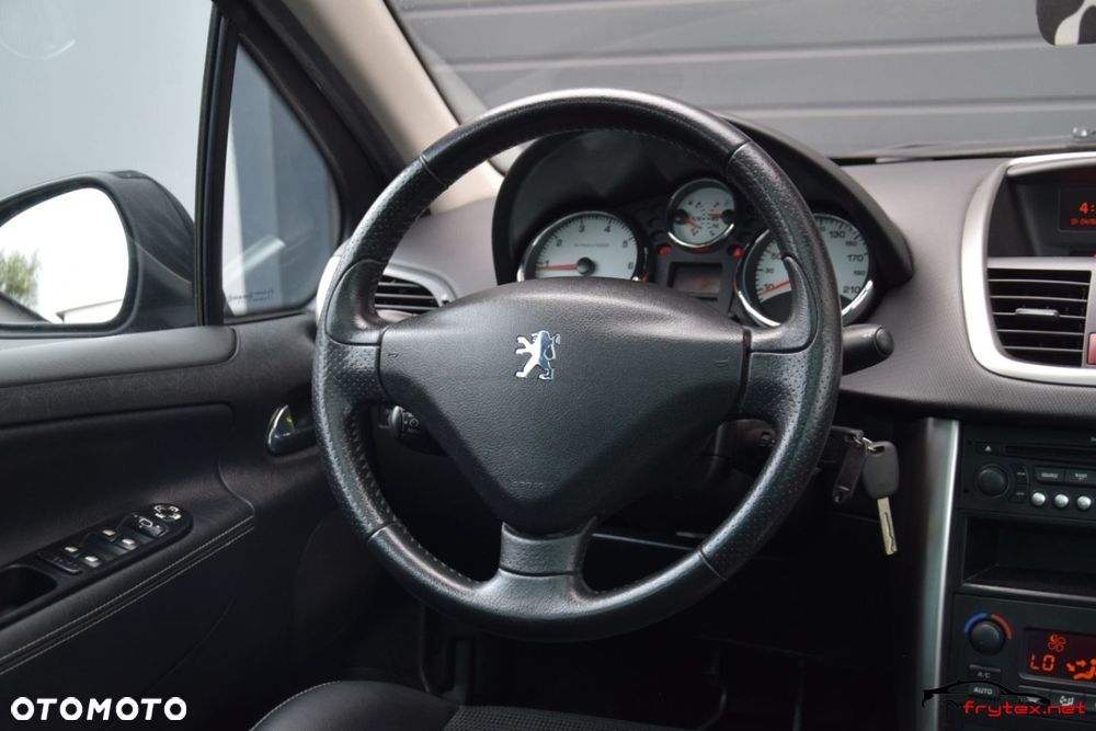 Peugeot 207 - 26