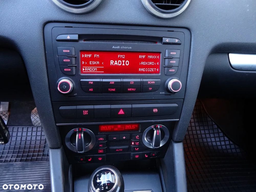 Audi A3 3-drzwiowe 1.6 Ambiente - 25