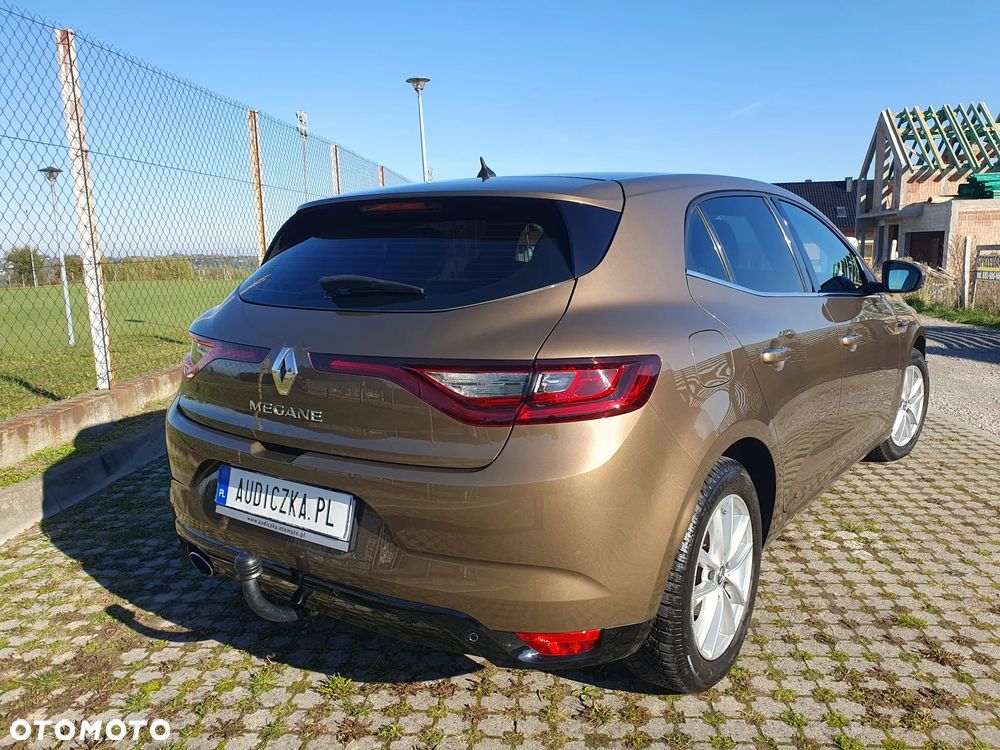 Renault Megane ENERGY TCe 130 BOSE EDITION - 38