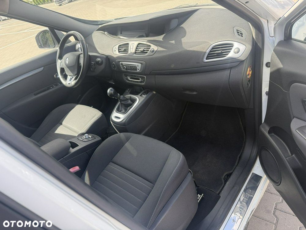 Renault Scenic - 10