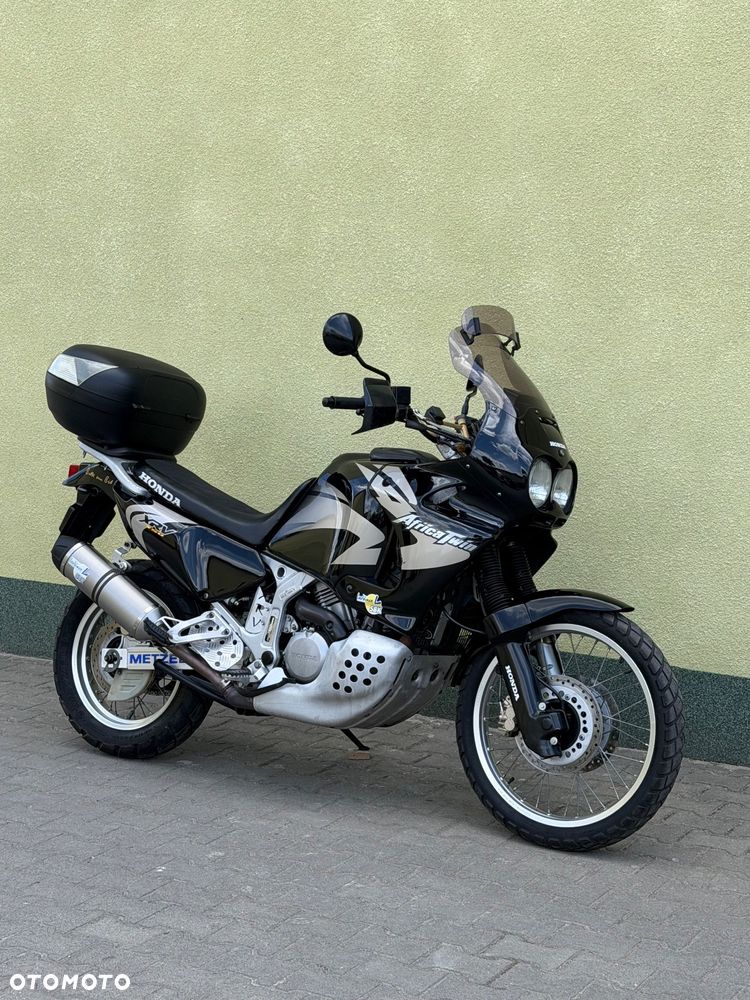 Honda XRV - 1