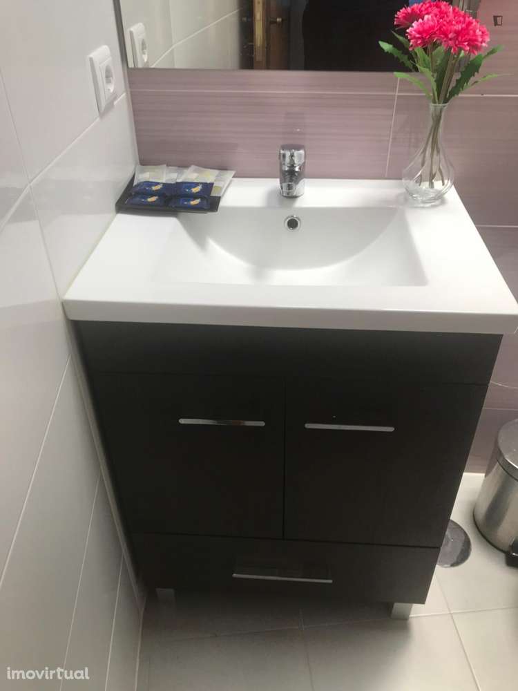 Apartamento com 1 quartos - localizado em Massarelos Porto - Grande imagem: 3/12