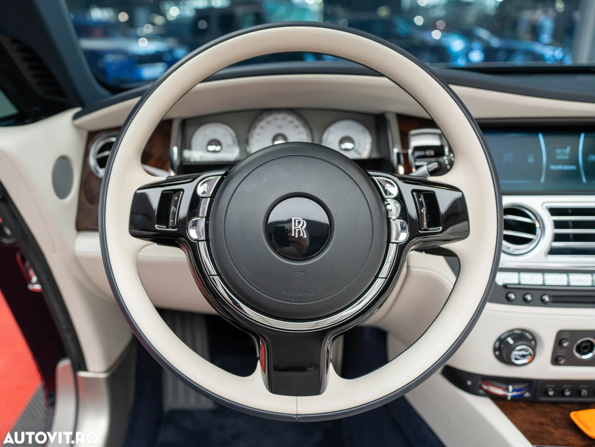 Rolls-Royce Dawn Standard - 24