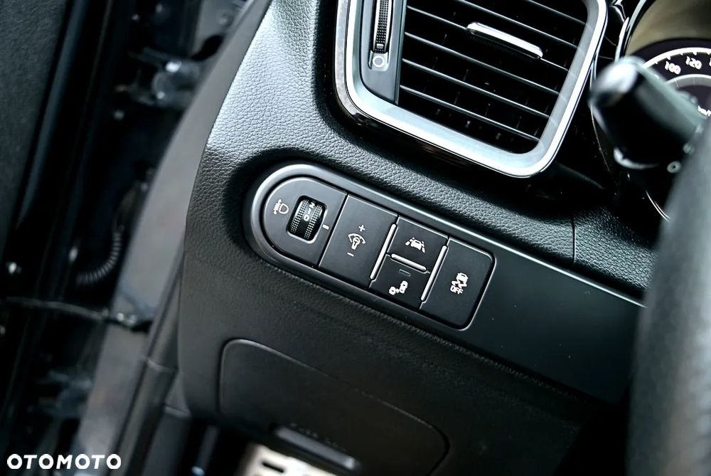 Kia Ceed 1.4 T-GDI GT-Line DCT - 26