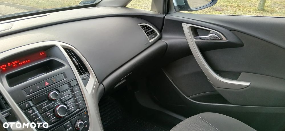 Opel Astra 1.6 Enjoy - 17