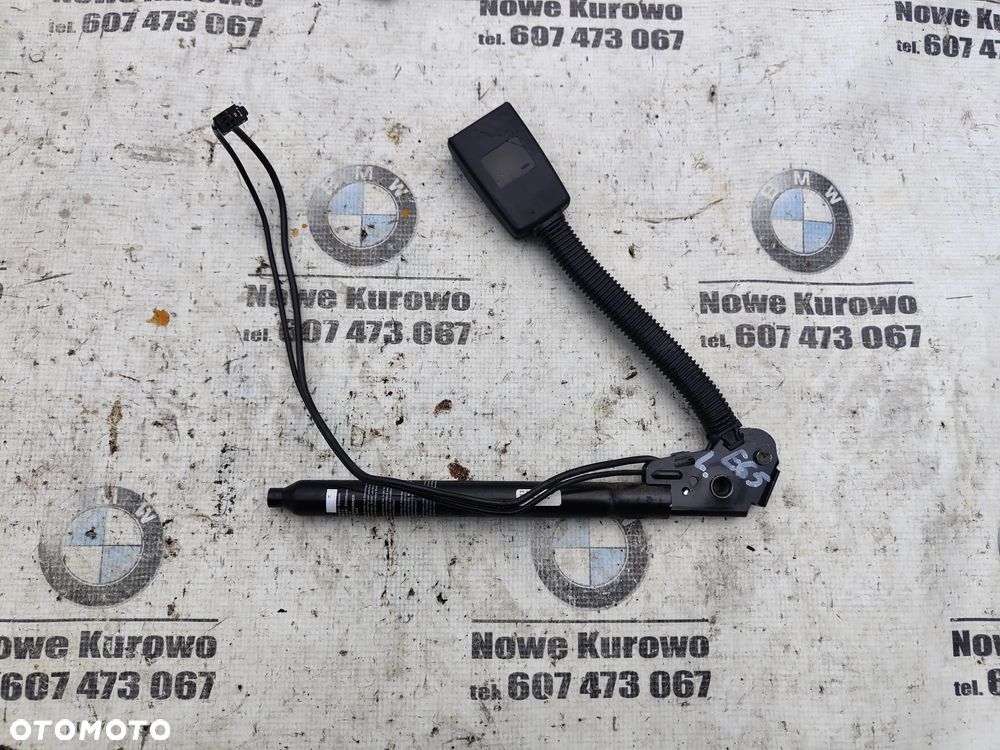 BMW E65 Napinacz pasa lewy przedni przód 8223329