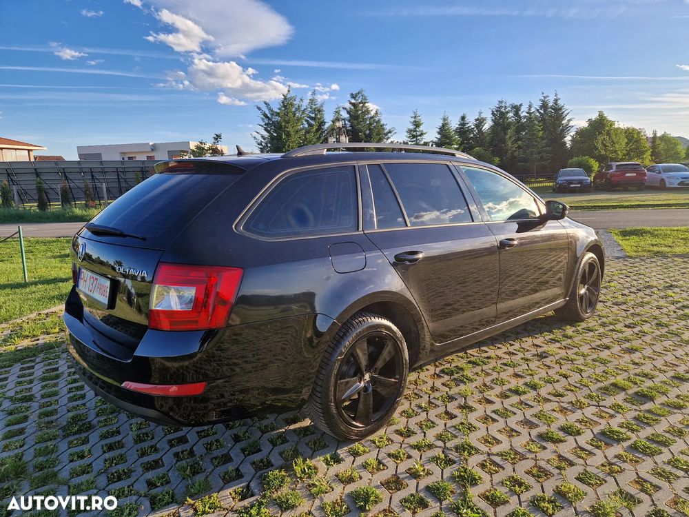 Skoda Octavia 2.0 TDI AMBITION DSG - 30
