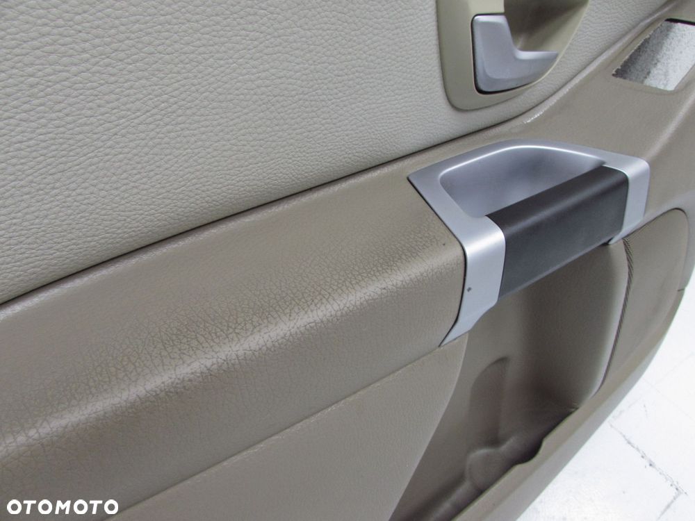 VOLVO XC90 LIFT BOCZEK TAPICERKA DRZWI PRZOD LEWY BEZ OAK UK - 4