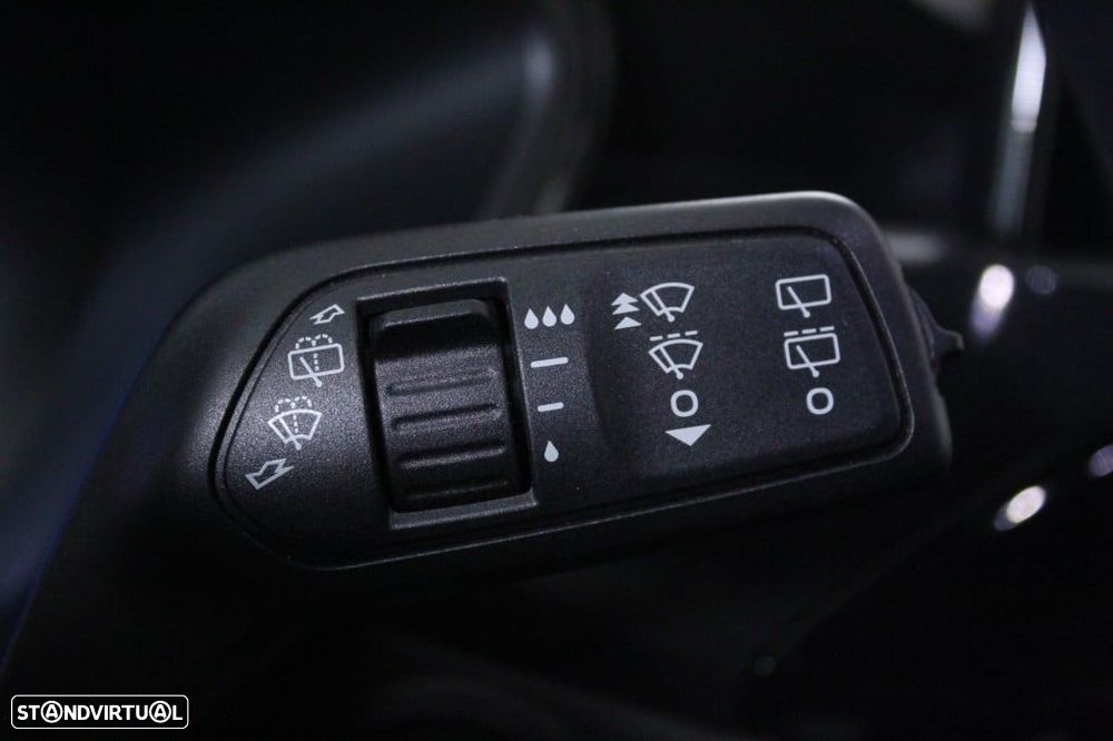 Ford Kuga 1.5 TDCi EcoBlue ST-Line - 25