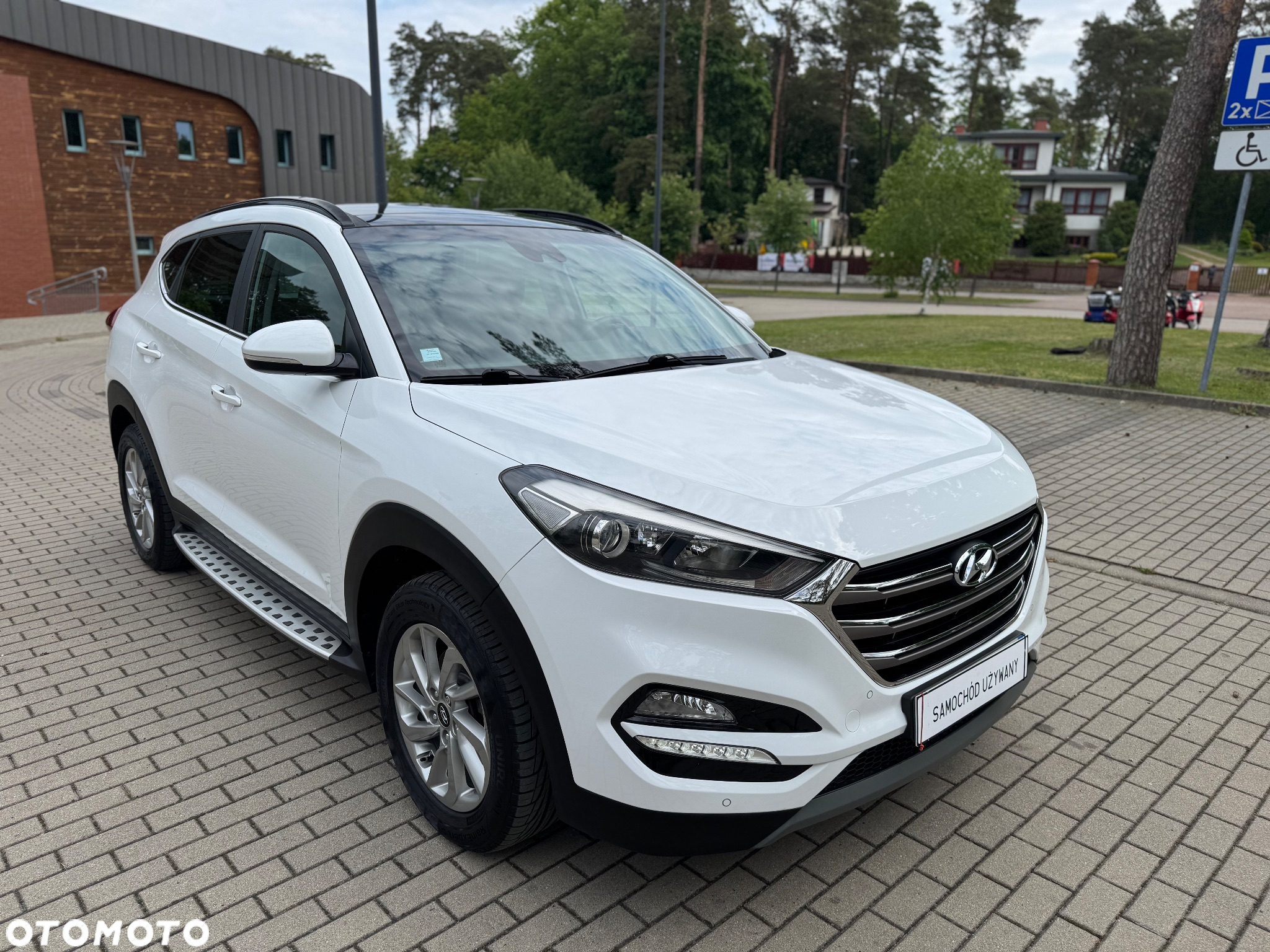 Hyundai Tucson 1.7 CRDI BlueDrive Style 2WD - 4