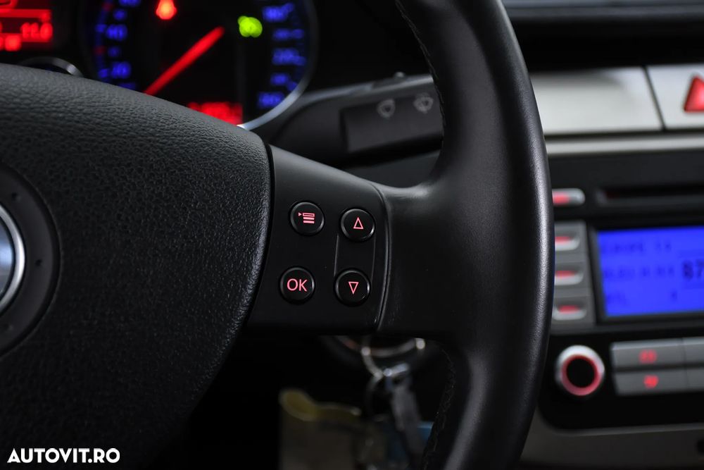 Volkswagen Passat 2.0 TDI DPF DSG Comfortline - 18