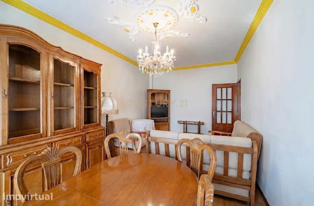 Apartamento T3 no Fogueteiro COM ELEVADOR! - Grande imagem: 3/24