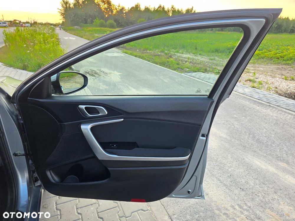 Kia Ceed 1.4 T-GDI L - 17