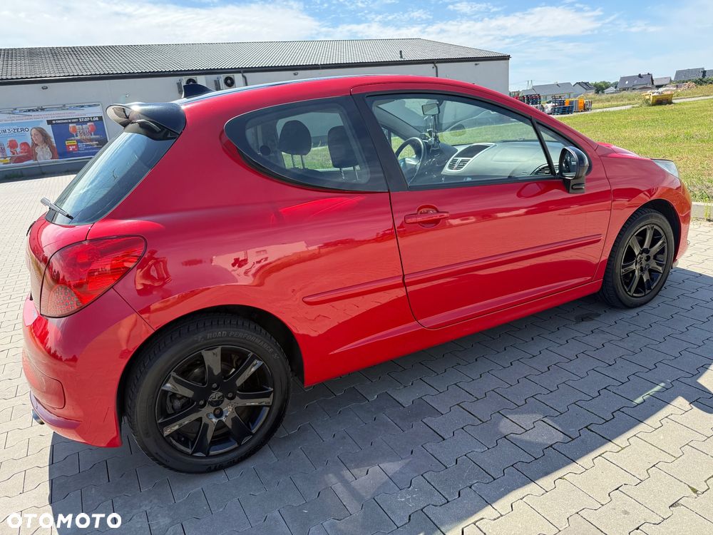 Peugeot 207 - 11