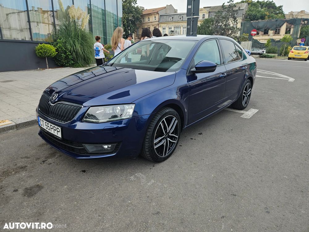 Skoda Octavia 1.6 TDI DSG Ambition - 14