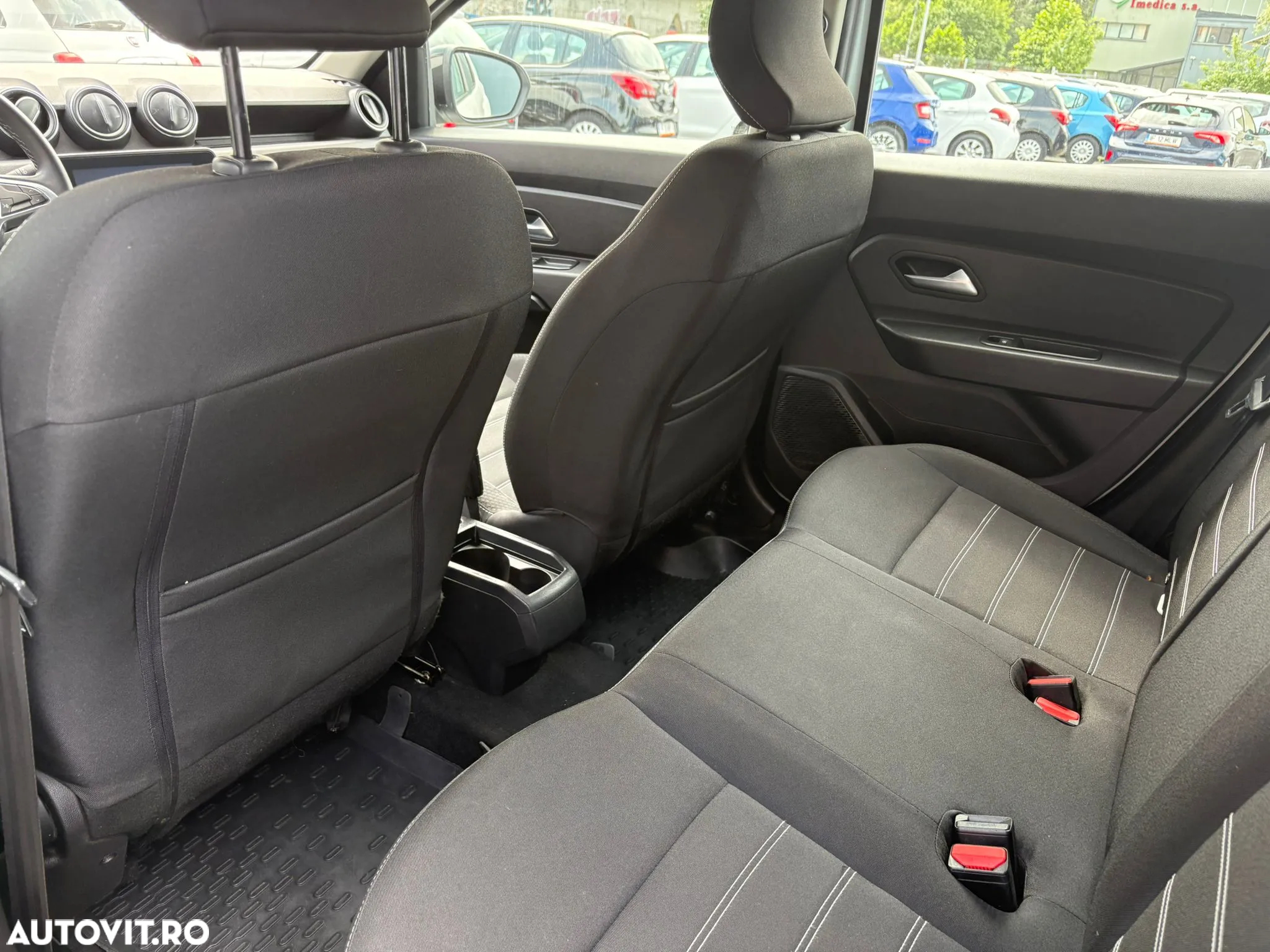 Dacia Duster 1.5 Blue dCi 4WD Essential - 5